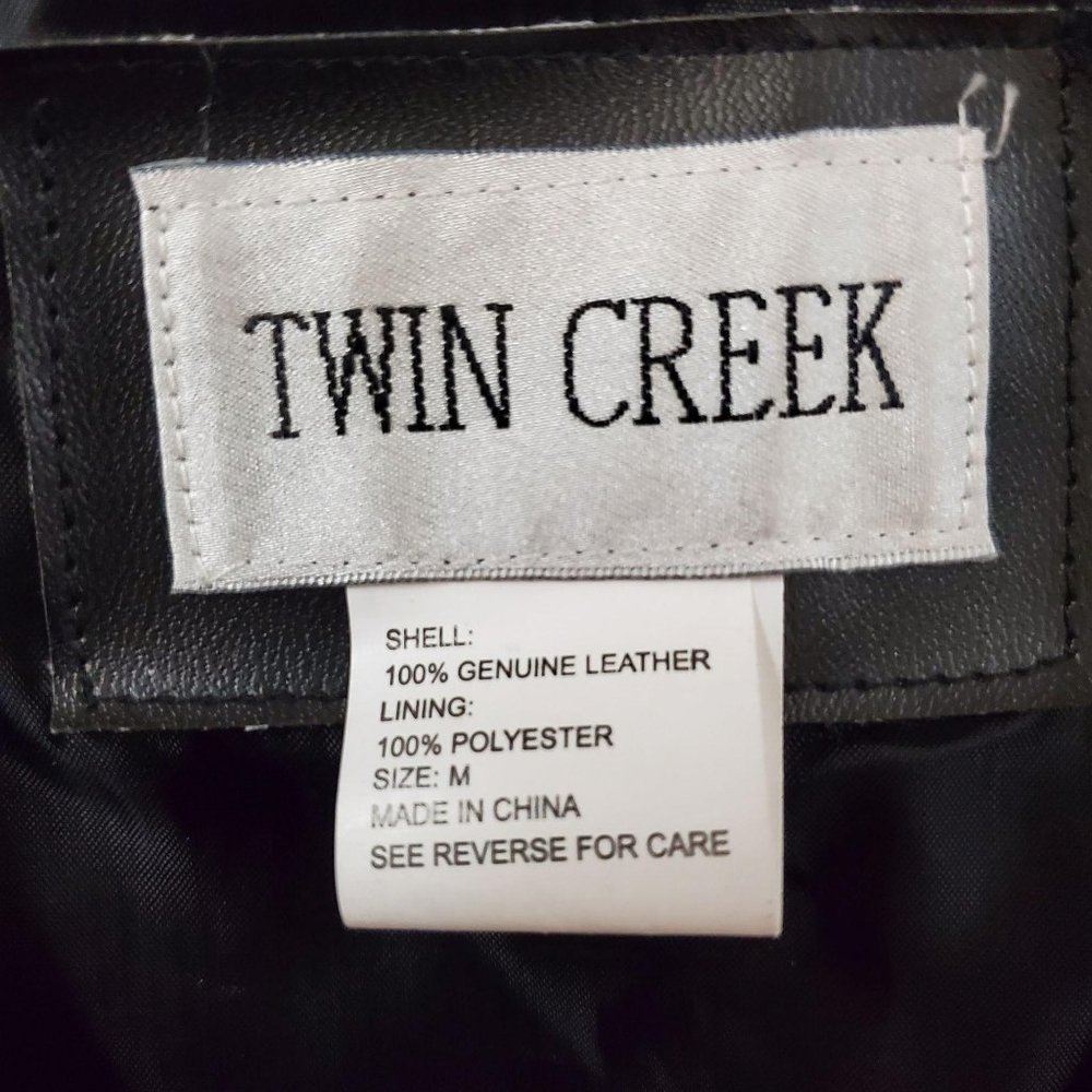 Twin Creek Men's Leather Vest - Picture 4 of 9